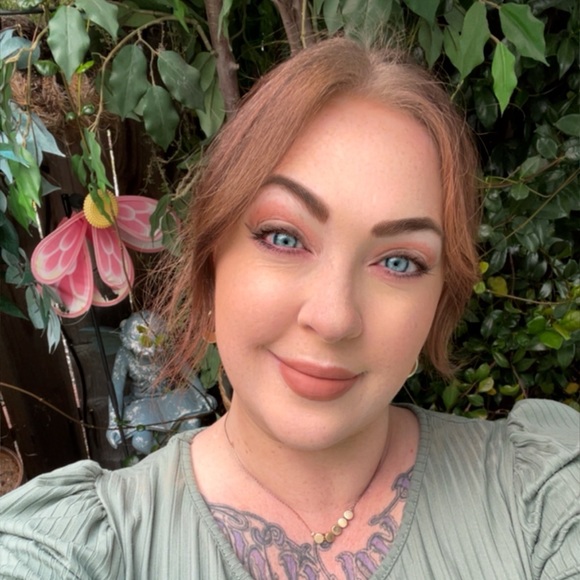 Meet your Posher, Alexandria - Picture 2 of 2